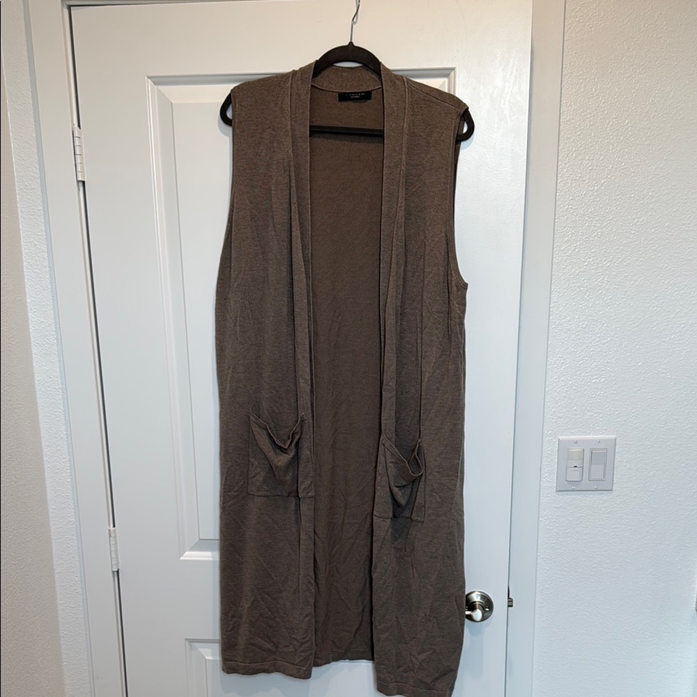 Brown Sleeveless Cardigan Vest